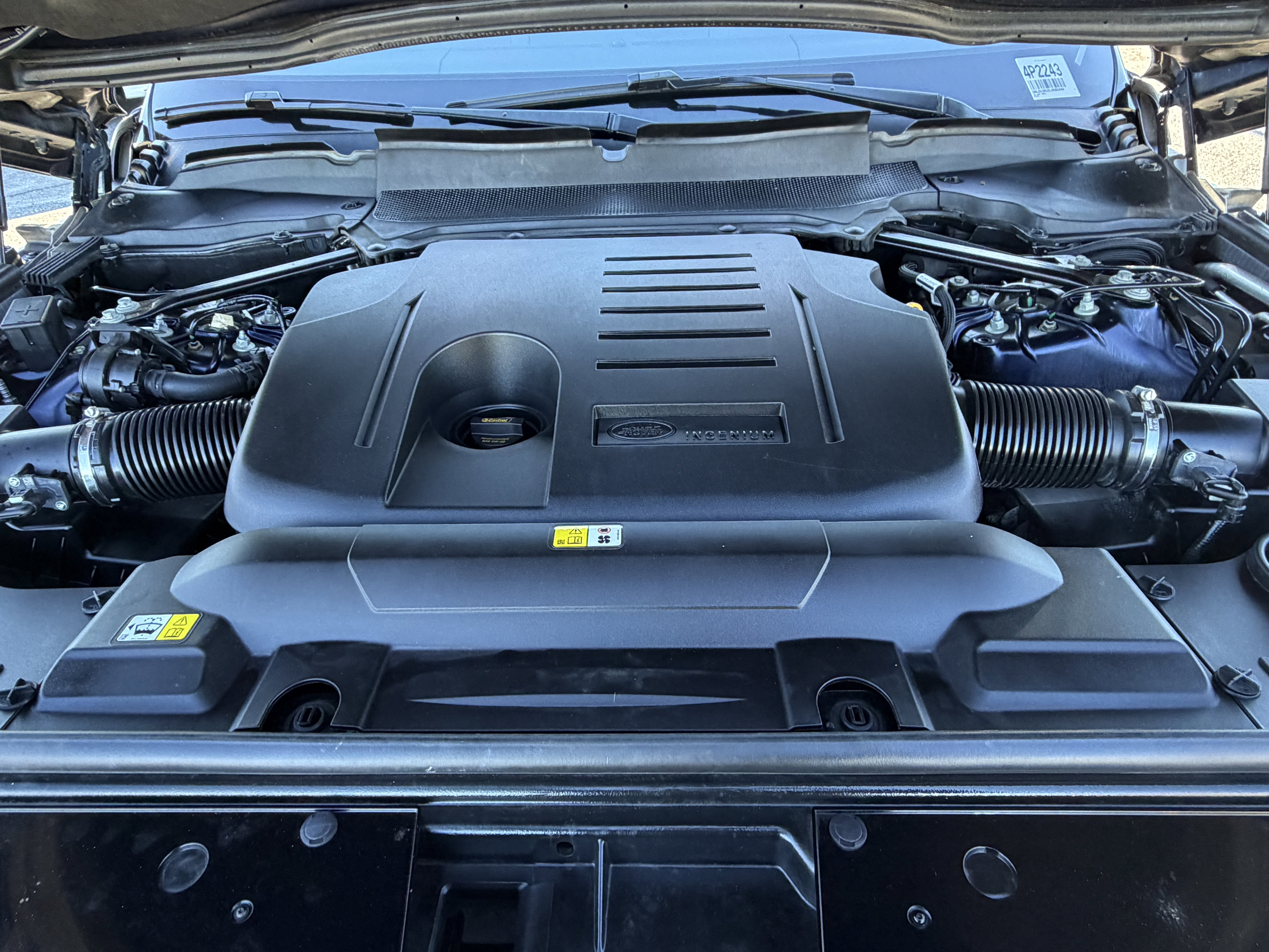 Used 2020 Land Rover Range Rover HSE image 33