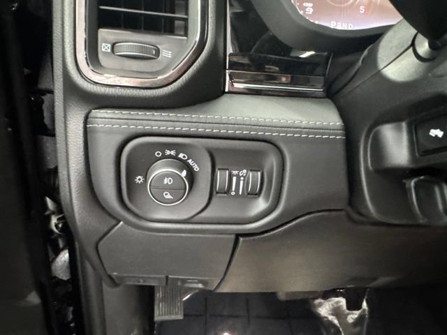 New 2026 RAM 3500 Limited AWD/4WD image 39
