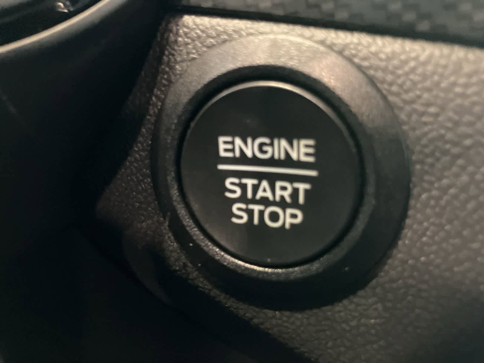 Used 2023 Ford Escape ST-Line Select AWD/4WD image 19