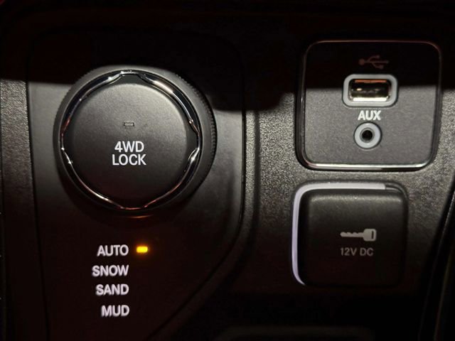 Used 2018 Jeep Compass Latitude w/ Popular Equipment Group image 21