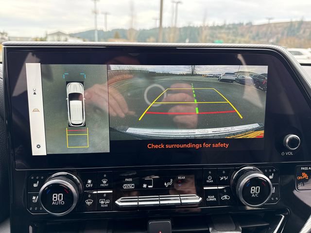 Used 2023 Toyota Highlander Platinum image 27