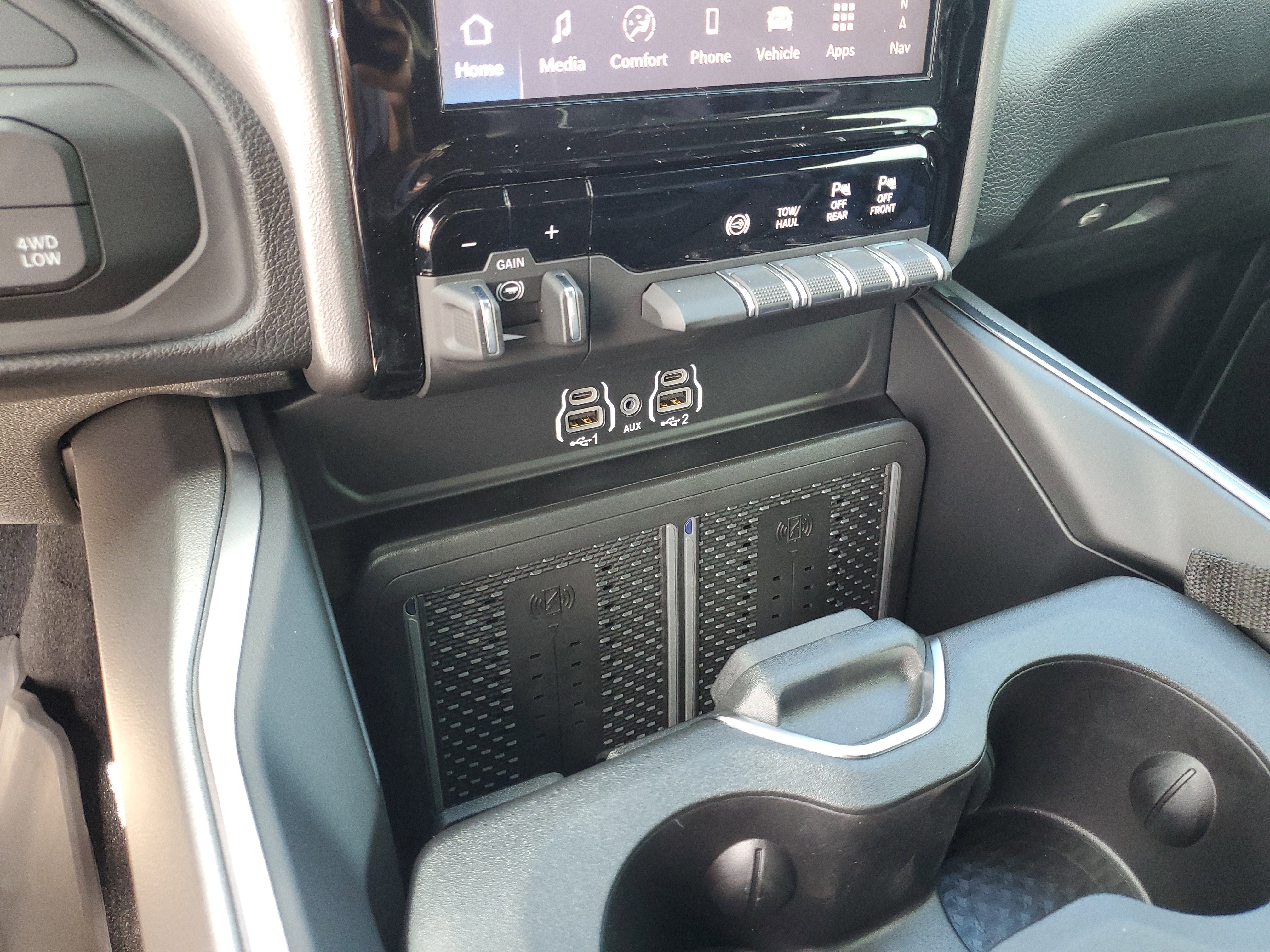 New 2026 RAM 2500 Laramie w/ Night Edition image 20