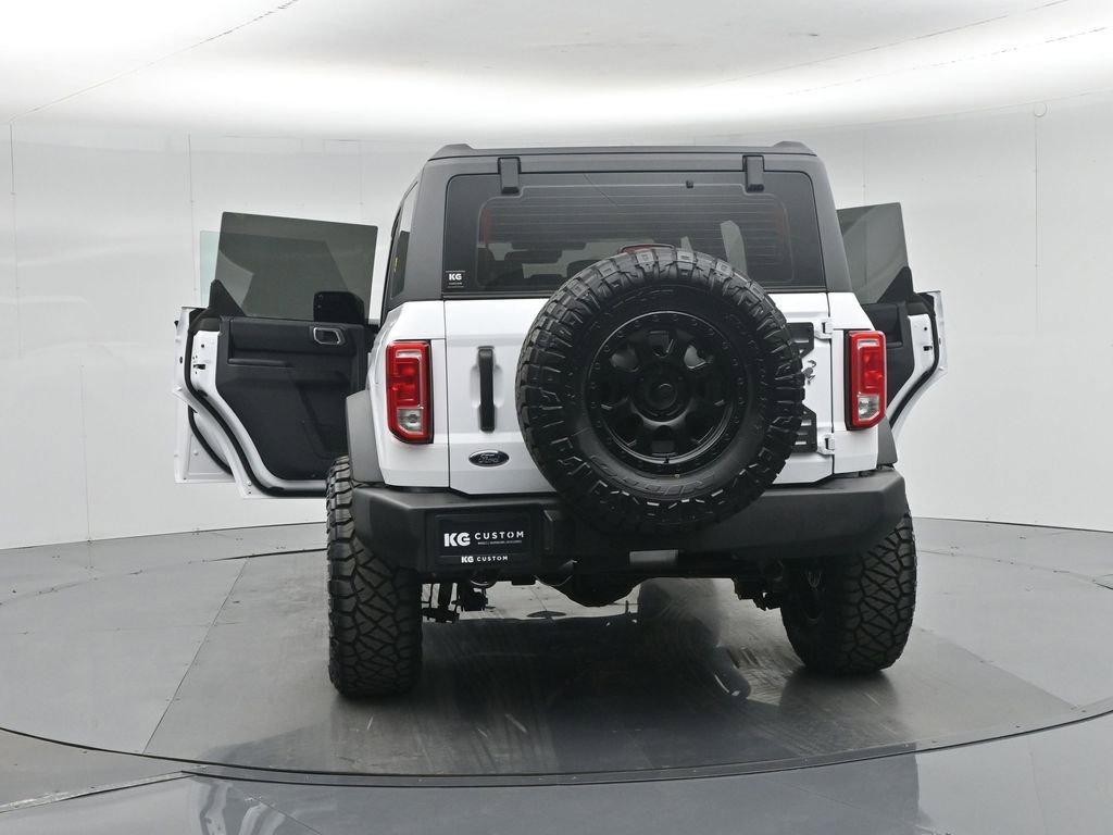 New 2025 Ford Bronco Base image 32