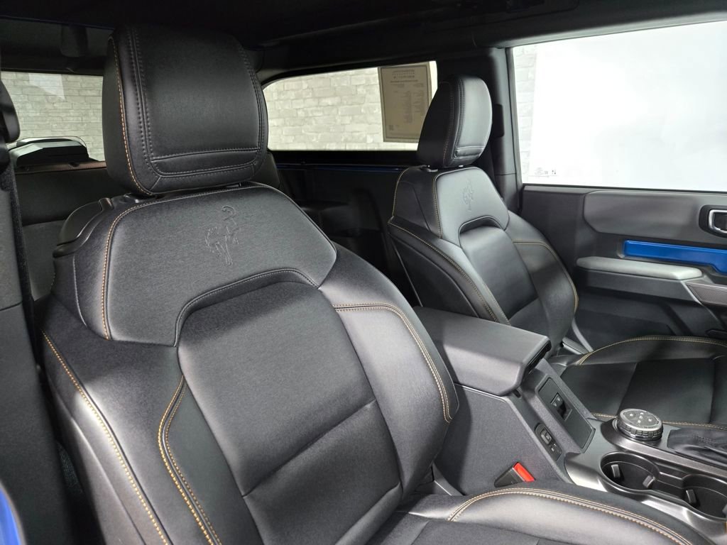 Used 2023 Ford Bronco Badlands image 49