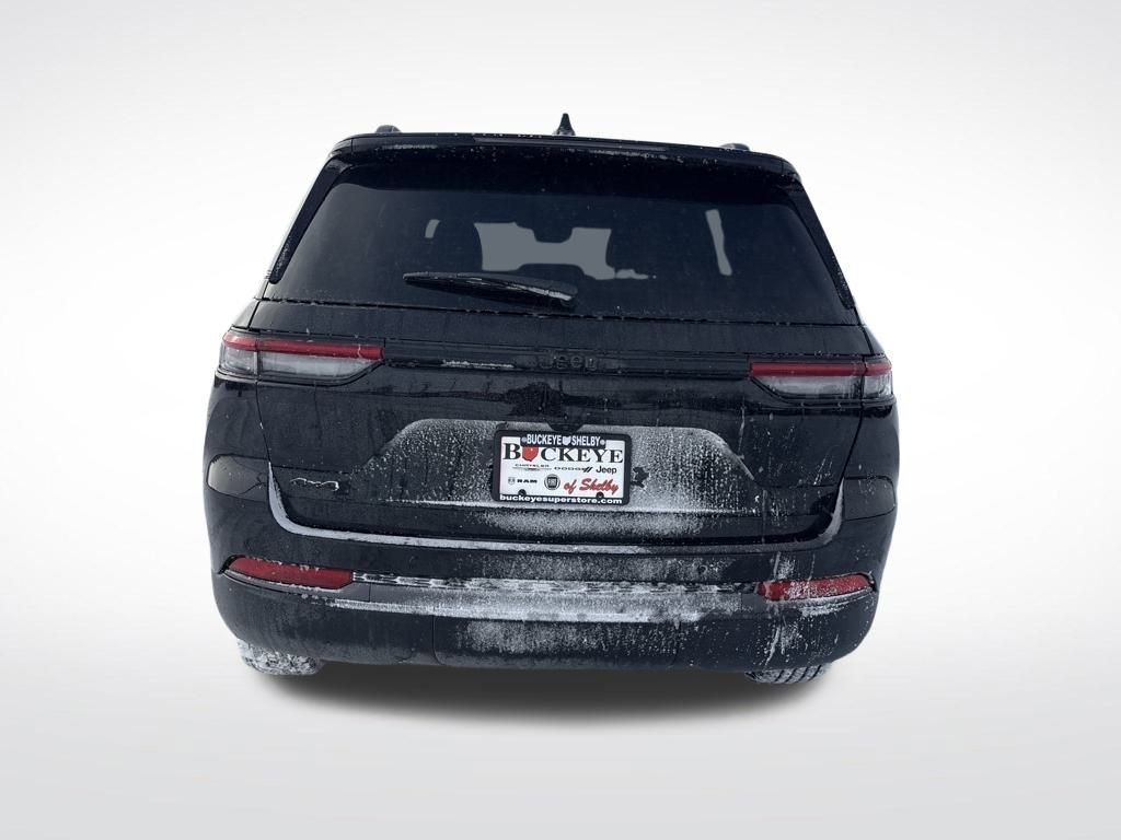 New 2026 Jeep Grand Cherokee Altitude image 5