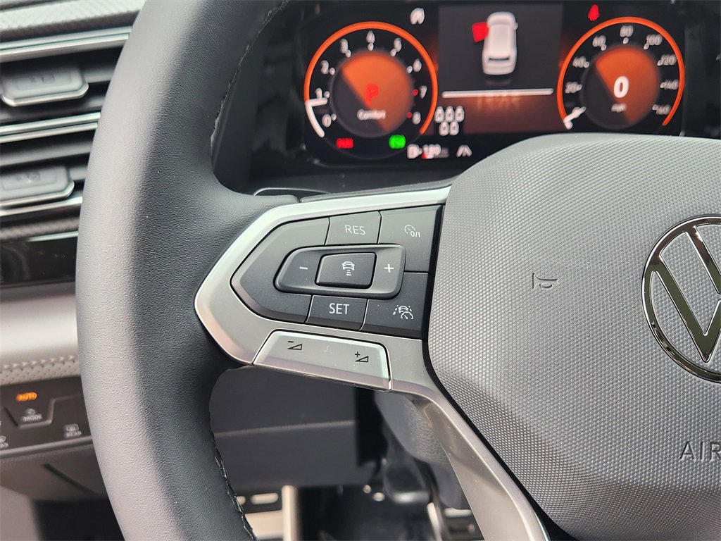 New 2025 Volkswagen Atlas Peak Edition SE image 8