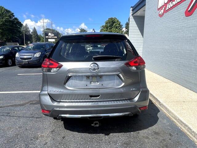 Used 2017 Nissan Rogue S image 6