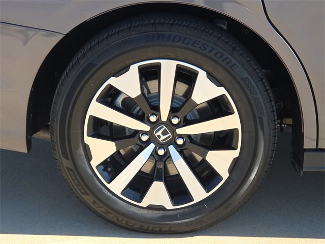 Used 2025 Honda Odyssey EX-L image 9