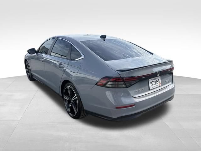 Used 2025 Honda Accord Sport image 11