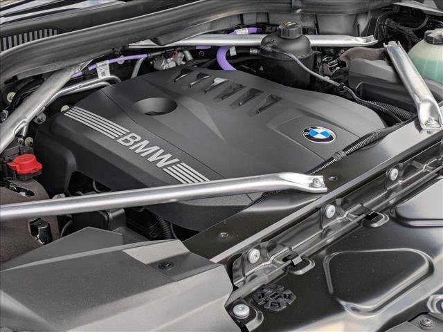 Used 2026 BMW X7 xDrive40i w/ Executive Package image 18