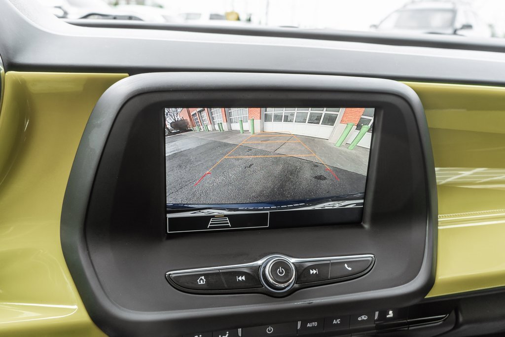 Used 2021 Chevrolet Camaro LT w/ RS Package image 10