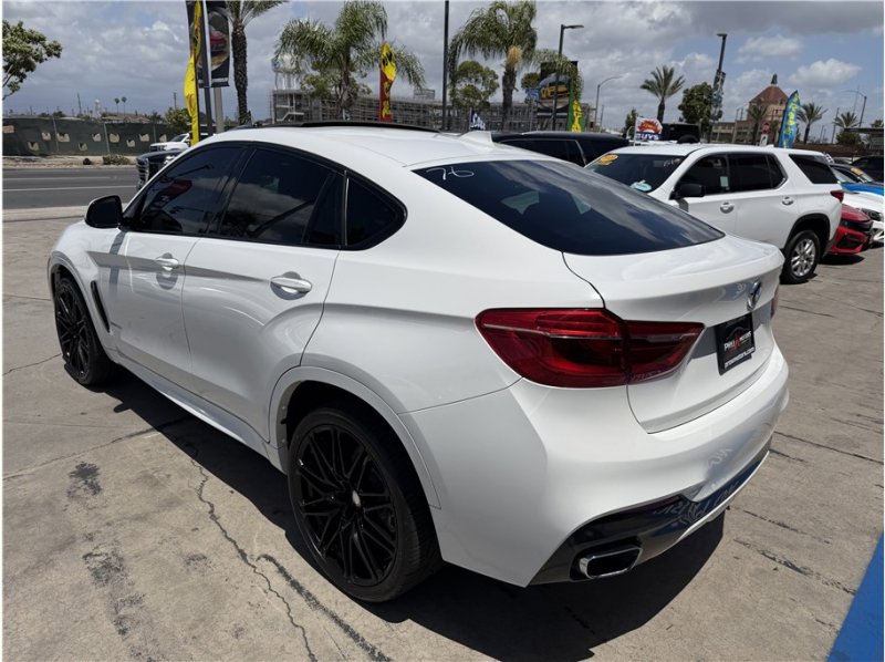 Used 2018 BMW X6 sDrive35i w/ M Sport Package RWD image 14