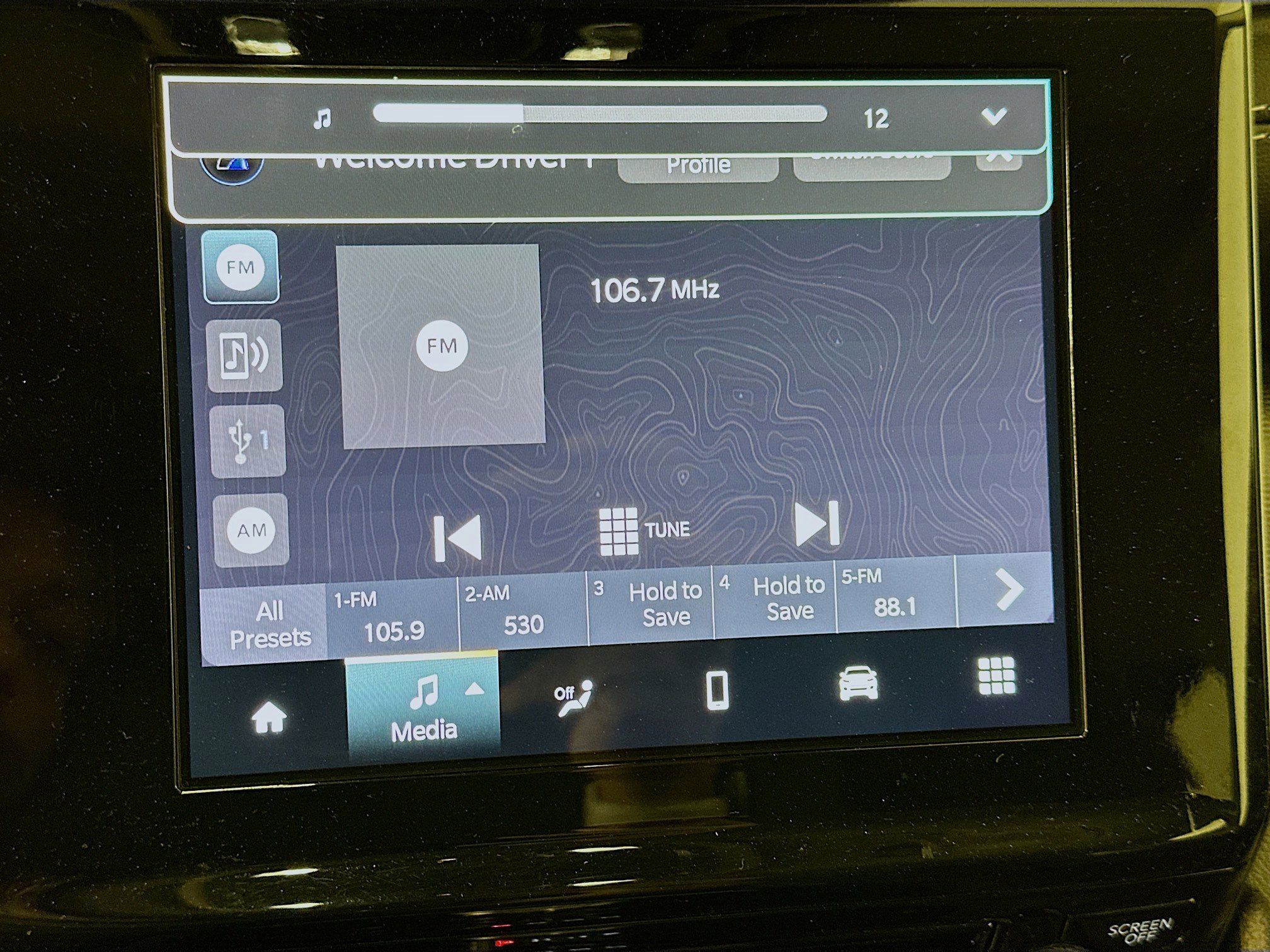 Used 2023 Jeep Grand Cherokee Laredo image 21