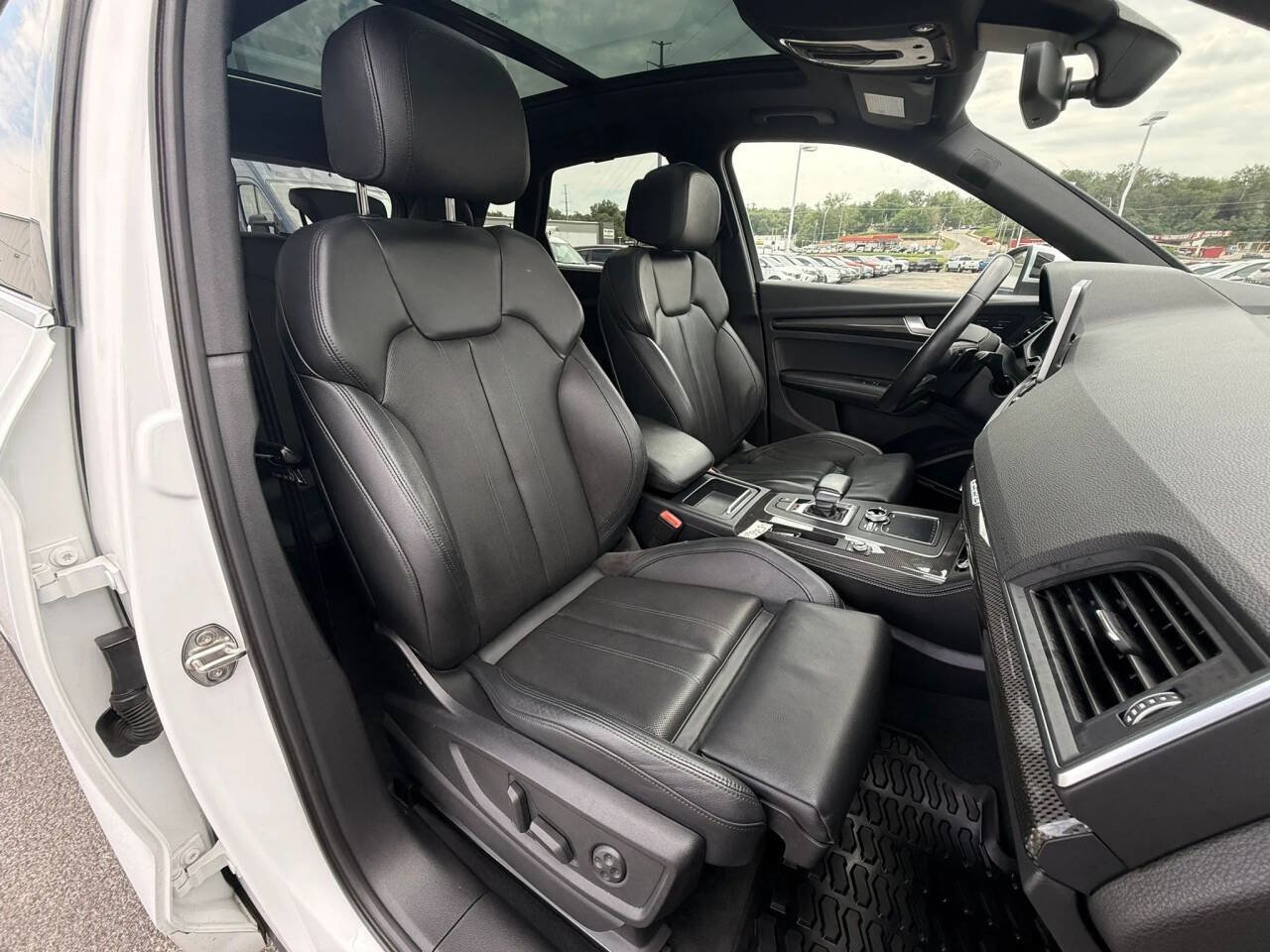 Used 2018 Audi SQ5 Prestige AWD/4WD image 30