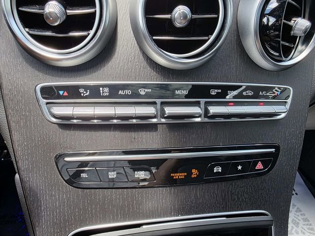 Used 2022 Mercedes-Benz GLC 300 4MATIC w/ Driver Assistance Package image 14