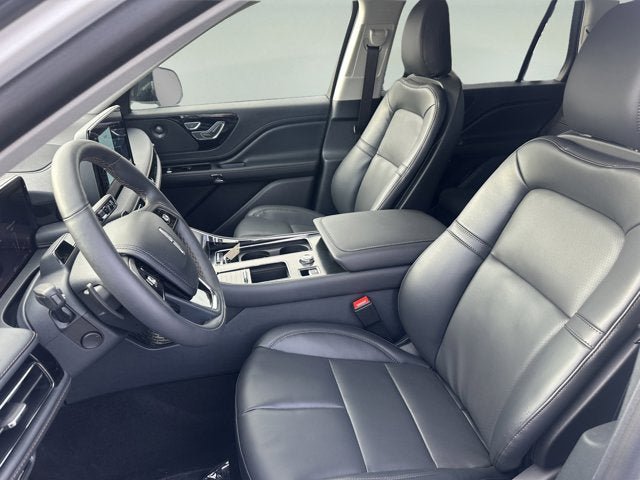 New 2026 Lincoln Aviator AWD image 9