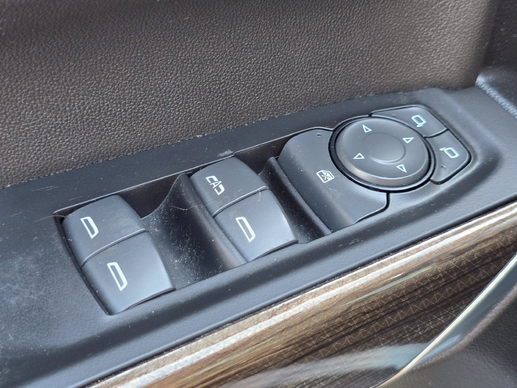 Used 2022 Chevrolet Silverado 1500 LT AWD/4WD image 20