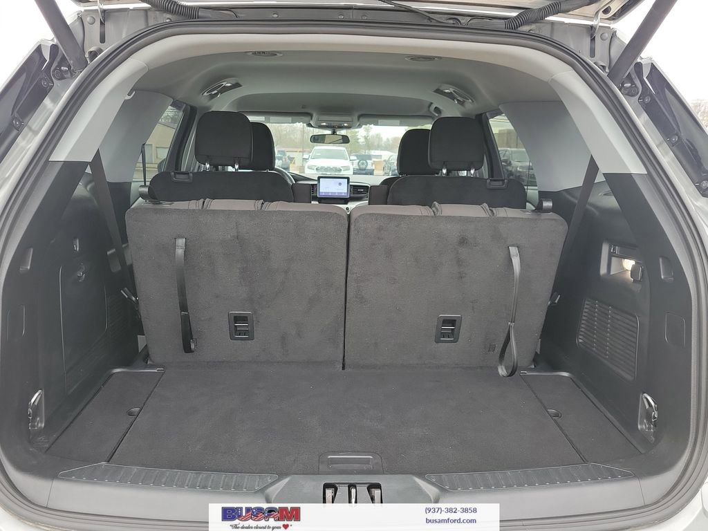 Certified 2023 Ford Explorer XLT image 5