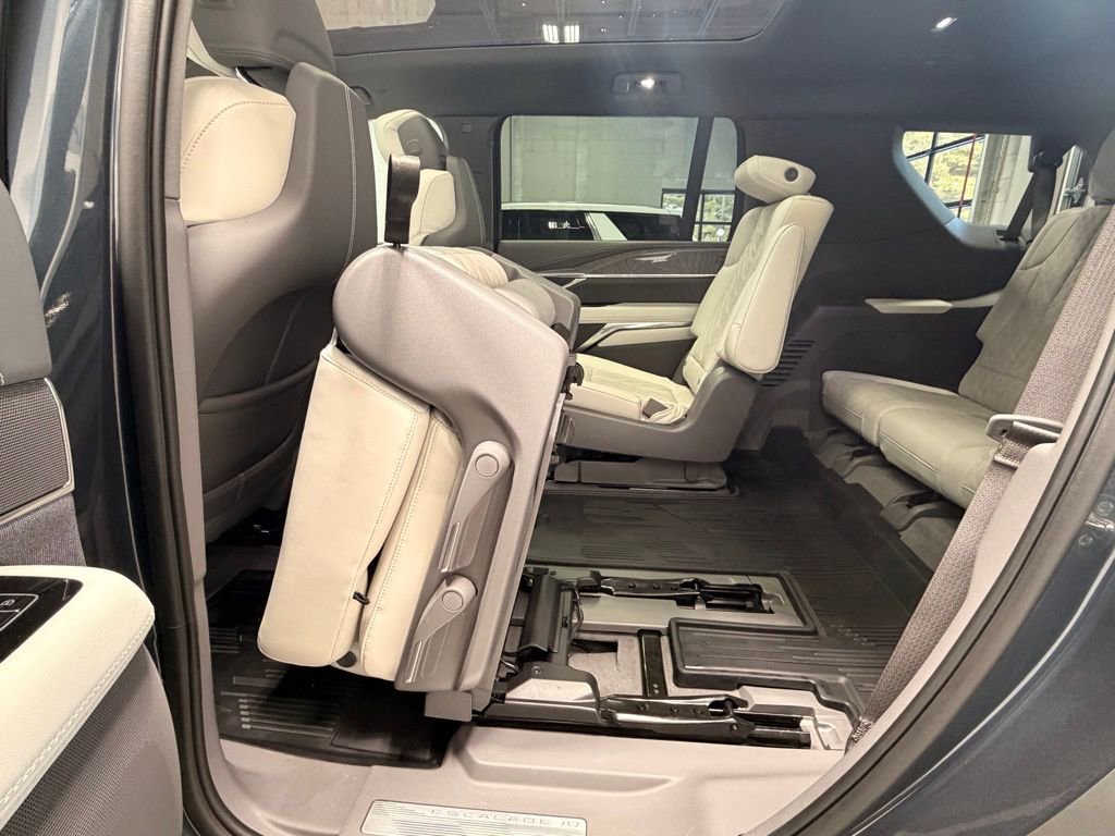 Used 2026 Cadillac Escalade IQL Sport 1 AWD/4WD image 21