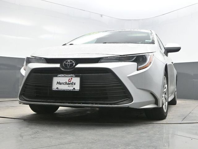 Used 2023 Toyota Corolla LE FWD image 35