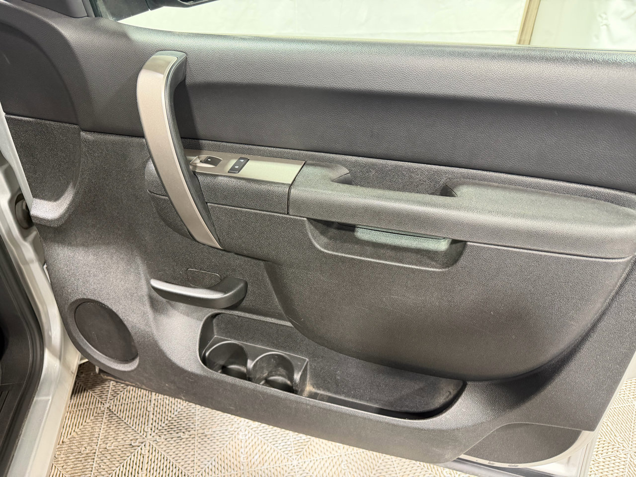 Used 2011 GMC Sierra 1500 SLE w/ Power Tech Package image 13