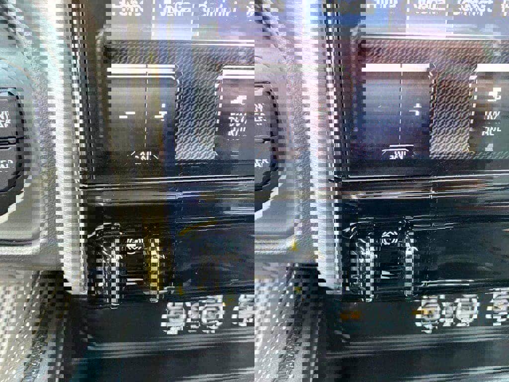 Used 2025 RAM 2500 Power Wagon image 14