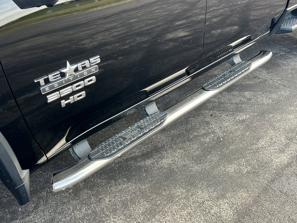 Used 2020 Chevrolet Silverado 3500 LTZ w/ LTZ Texas Edition image 10