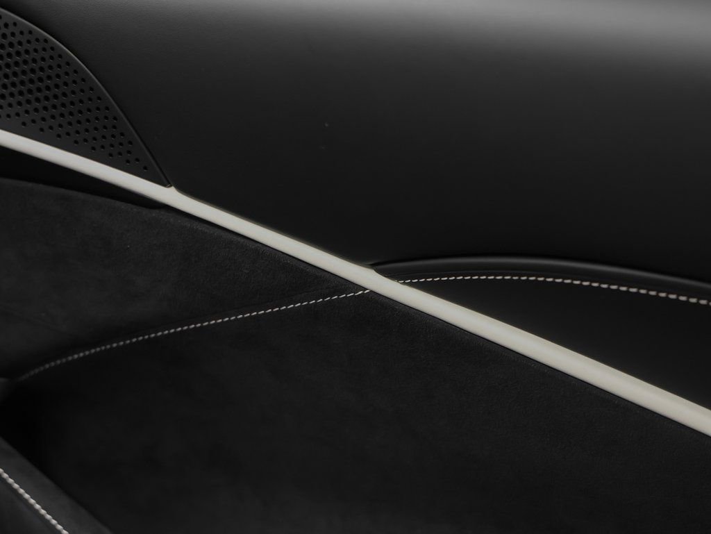 Certified 2024 Ferrari Roma Spider image 30