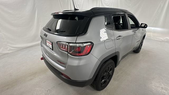 Used 2024 Jeep Compass Trailhawk AWD/4WD image 3