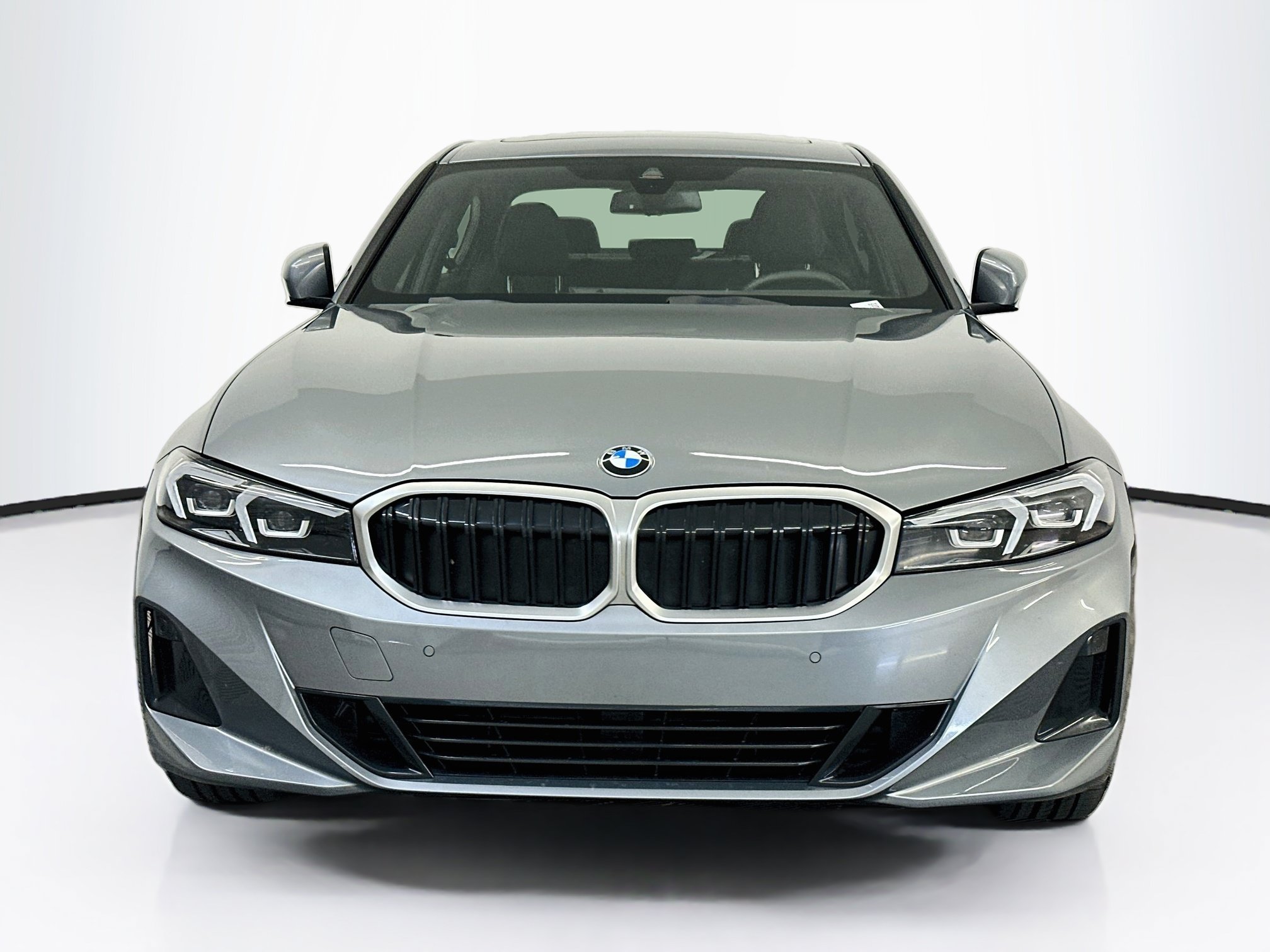 Used 2026 BMW 330i xDrive Sedan AWD/4WD image 2