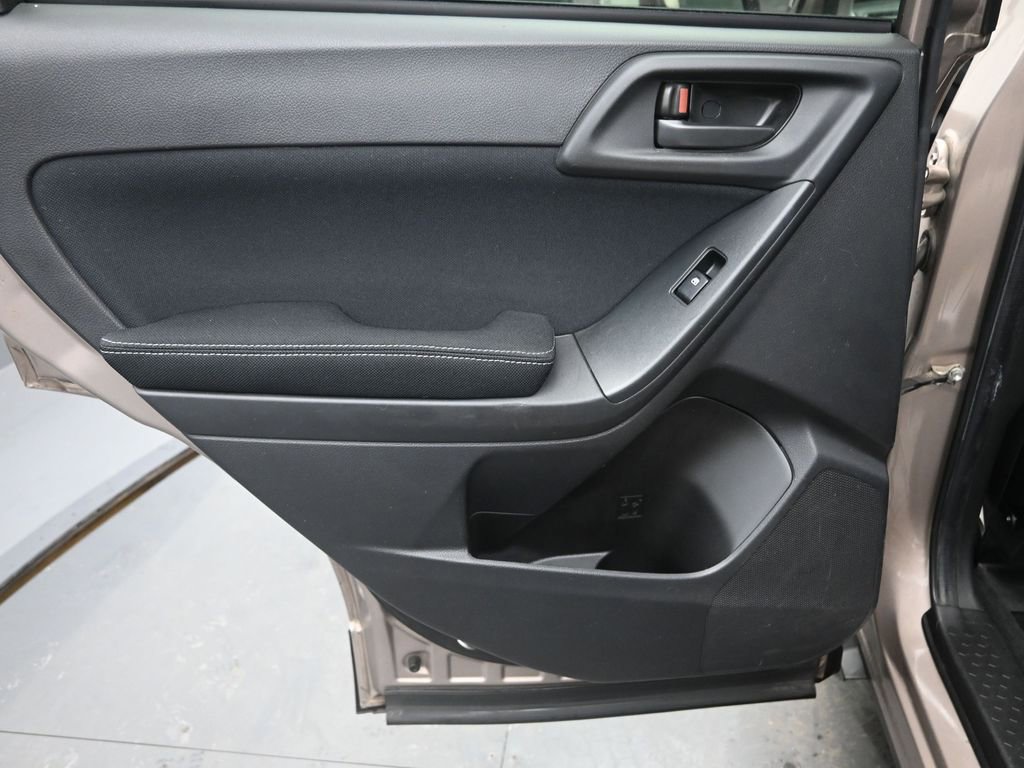 Used 2014 Subaru Forester 2.5i Premium w/ Popular Package #2 image 14