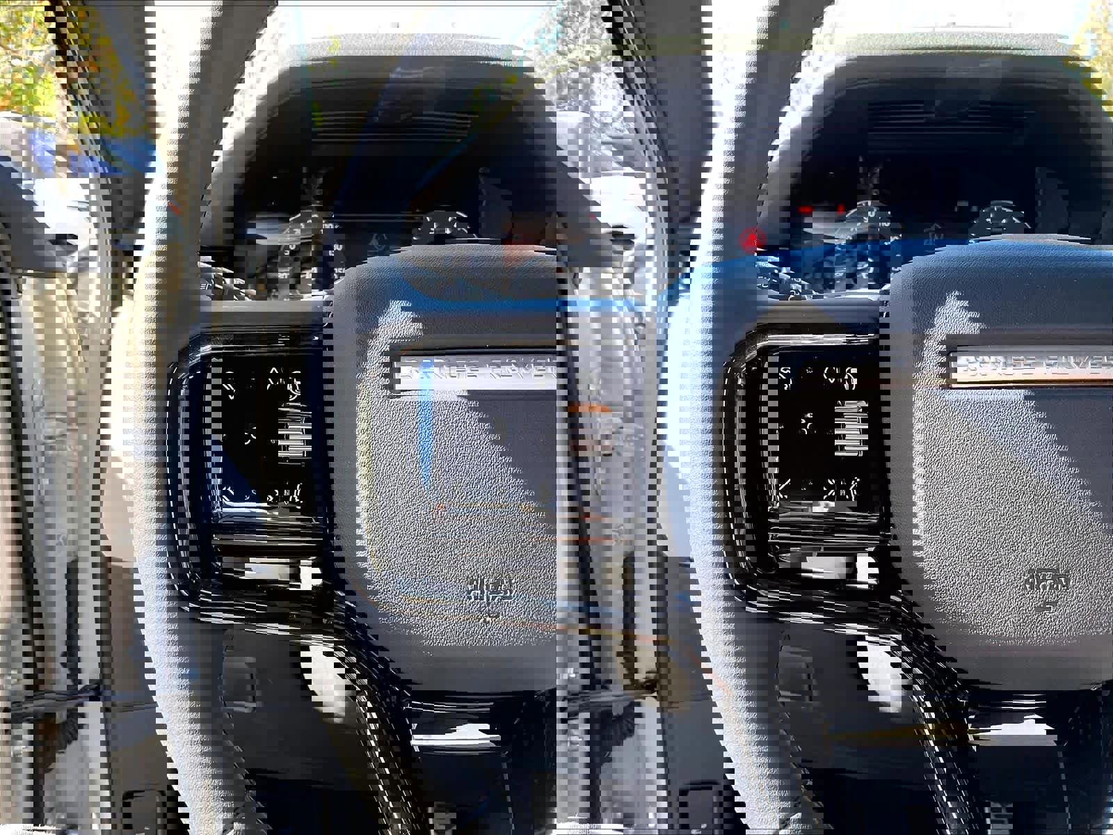 Used 2026 Land Rover Range Rover Evoque Dynamic SE image 19