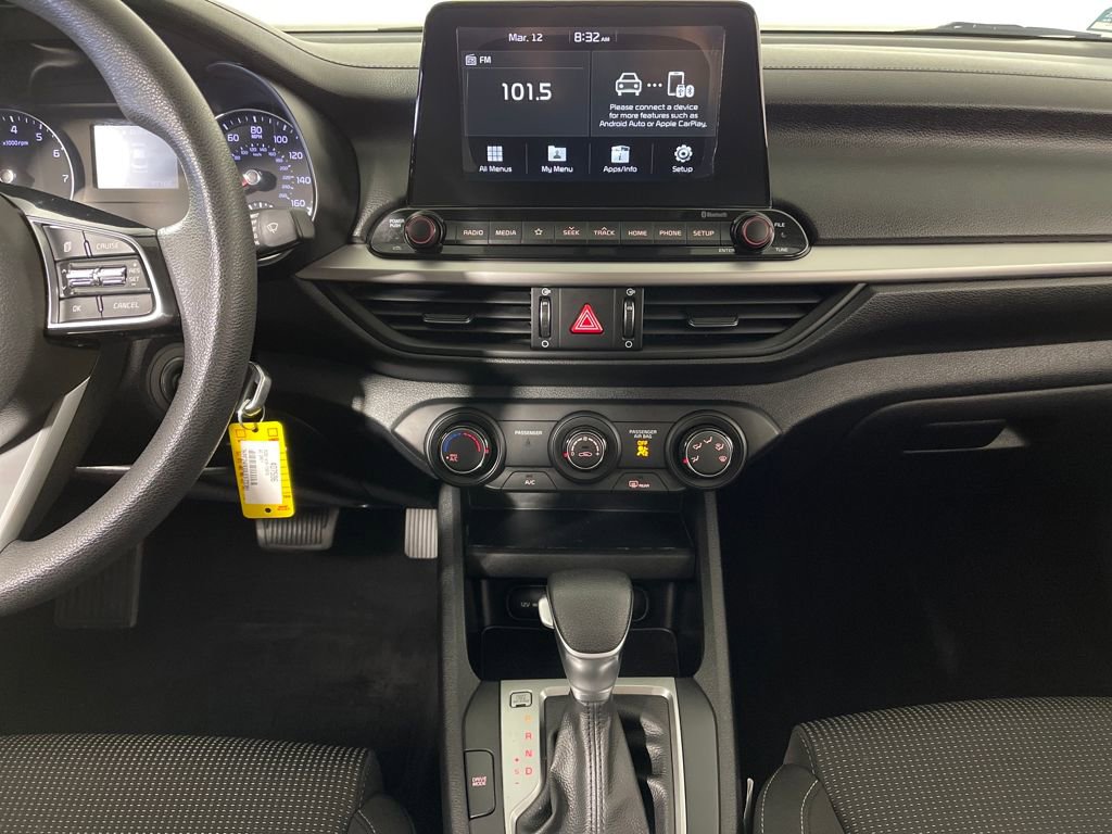 Used 2020 Kia Forte FE image 17