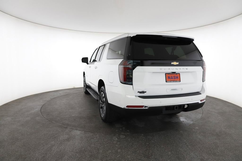 Used 2025 Chevrolet Suburban LS image 10