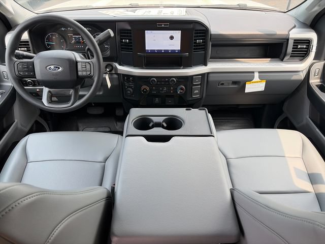 New 2026 Ford F550 4x4 Crew Cab image 10