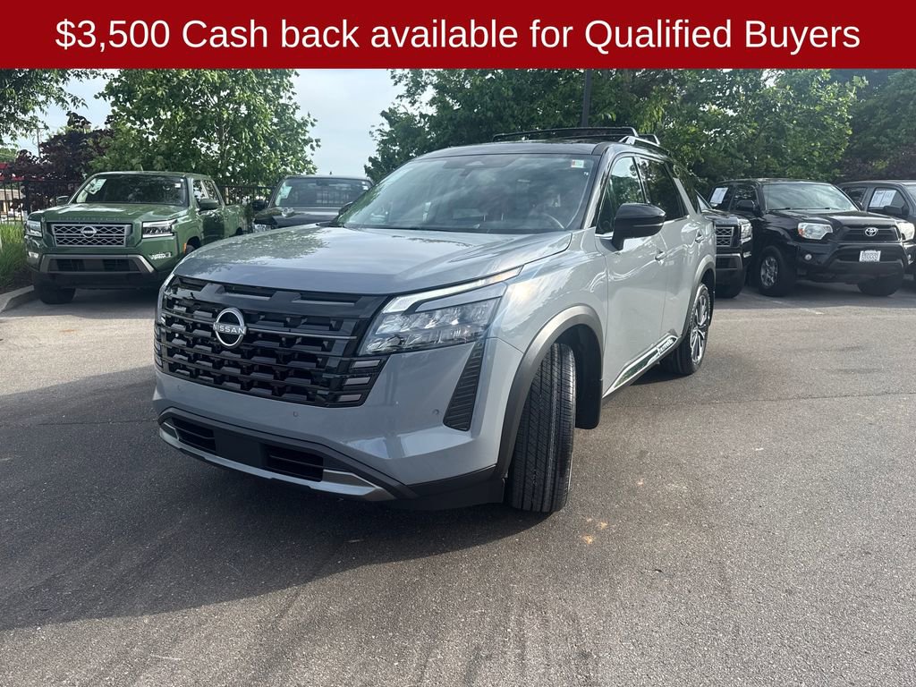 New 2026 Nissan Pathfinder Platinum AWD/4WD image 3