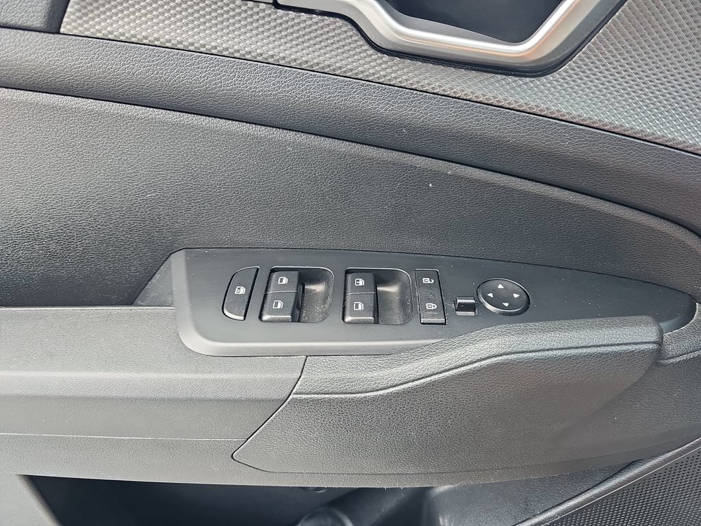 Used 2024 Kia Sportage LX FWD image 26