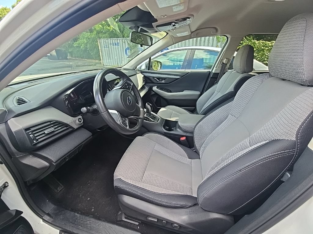 Used 2024 Subaru Outback Premium AWD/4WD image 5
