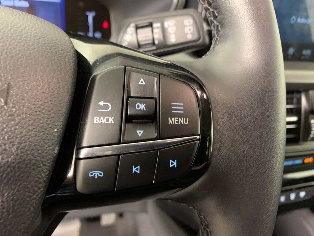 Used 2025 Ford Escape SE image 22