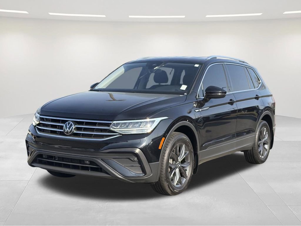 Used 2023 Volkswagen Tiguan SE
