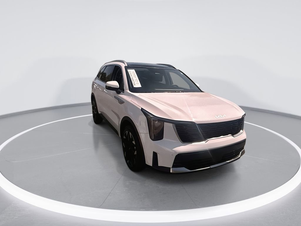 Used 2025 Kia Sorento EX w/ Panoramic Sunroof Package FWD image 2
