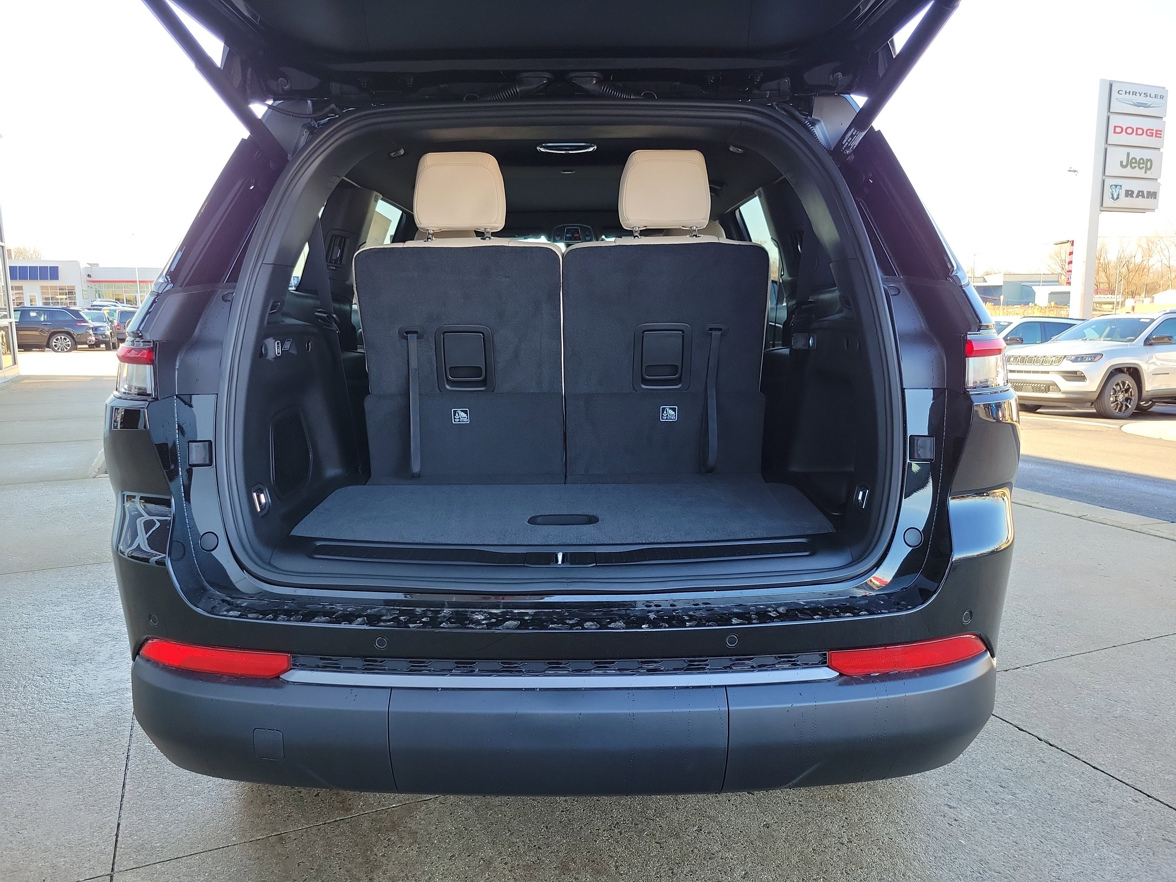 New 2026 Jeep Grand Cherokee L Limited image 21