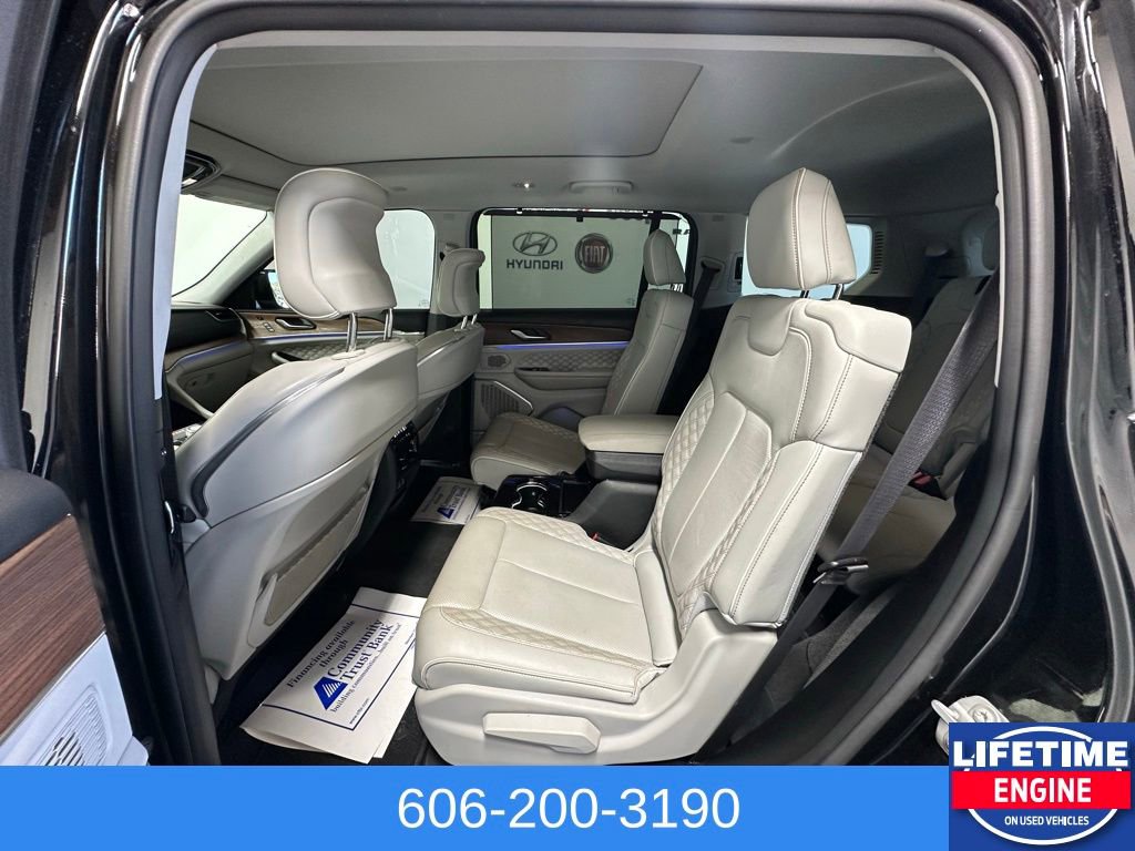 Used 2021 Jeep Grand Cherokee L Summit w/ Luxury Tech Group V image 29