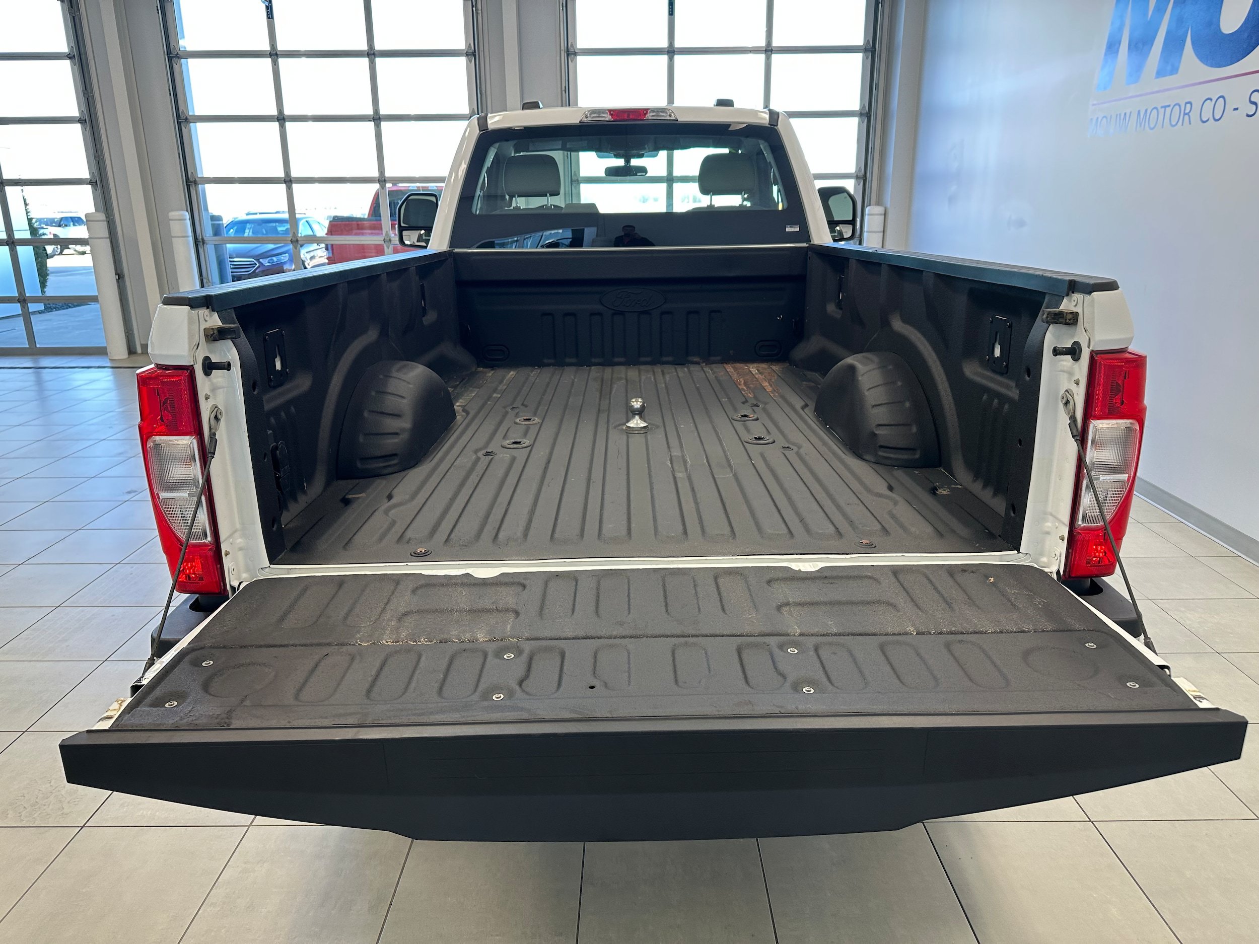 Used 2022 Ford F250 XL w/ Power Equipment Group AWD/4WD image 7