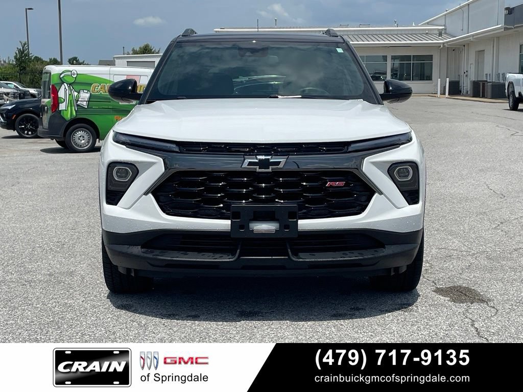 Used 2024 Chevrolet TrailBlazer RS w/ Driver Confidence Package AWD/4WD image 2