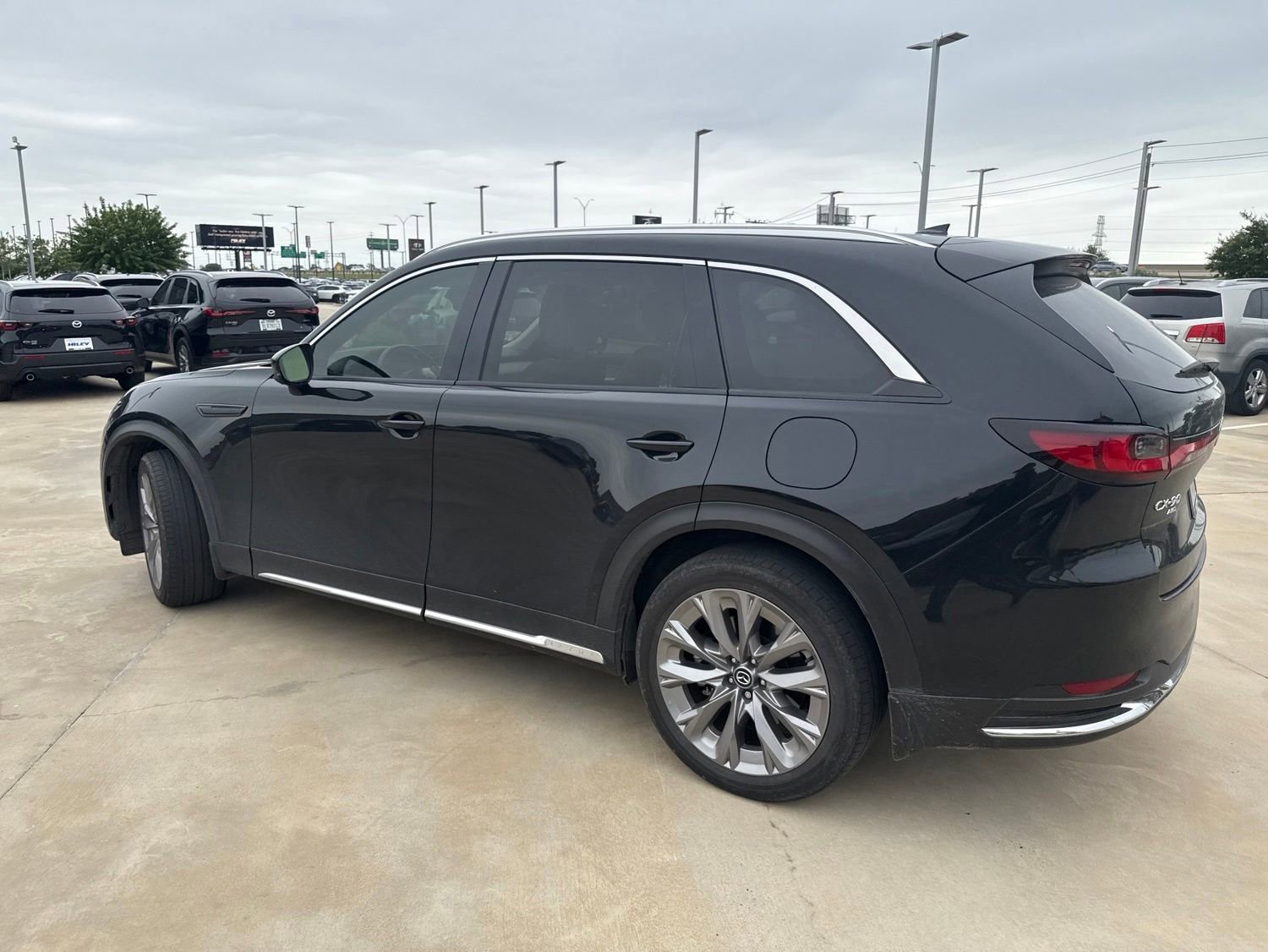 Used 2024 MAZDA CX-90 3.3 Turbo w/ Premium Plus Pkg AWD/4WD image 17