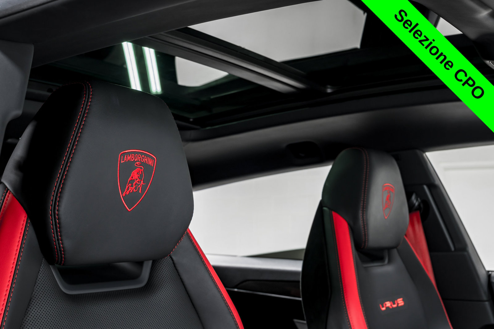 Used 2023 Lamborghini Urus Performante AWD/4WD image 44