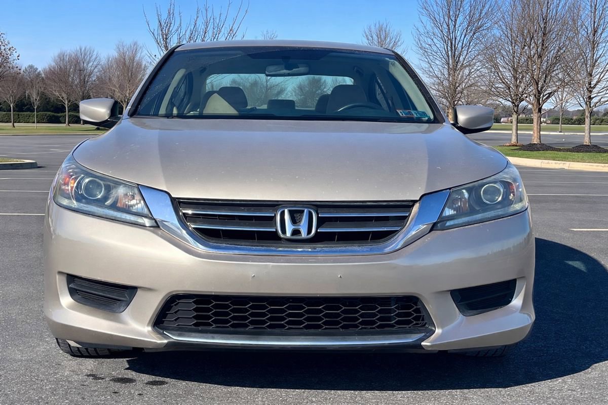 Used 2013 Honda Accord LX image 3