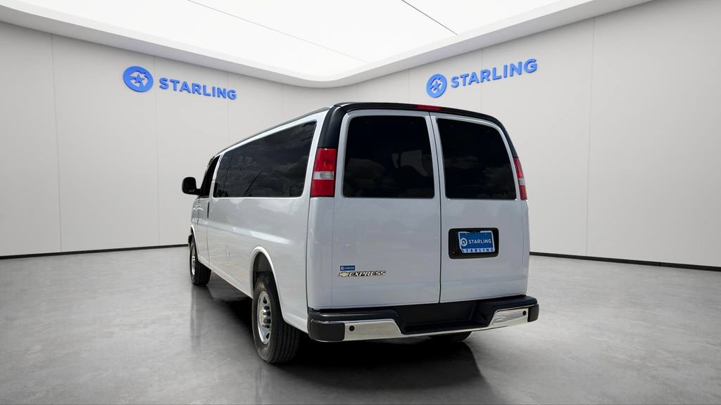 Certified 2025 Chevrolet Express 3500 LT w/ LT Preferred Equipment Group RWD image 6