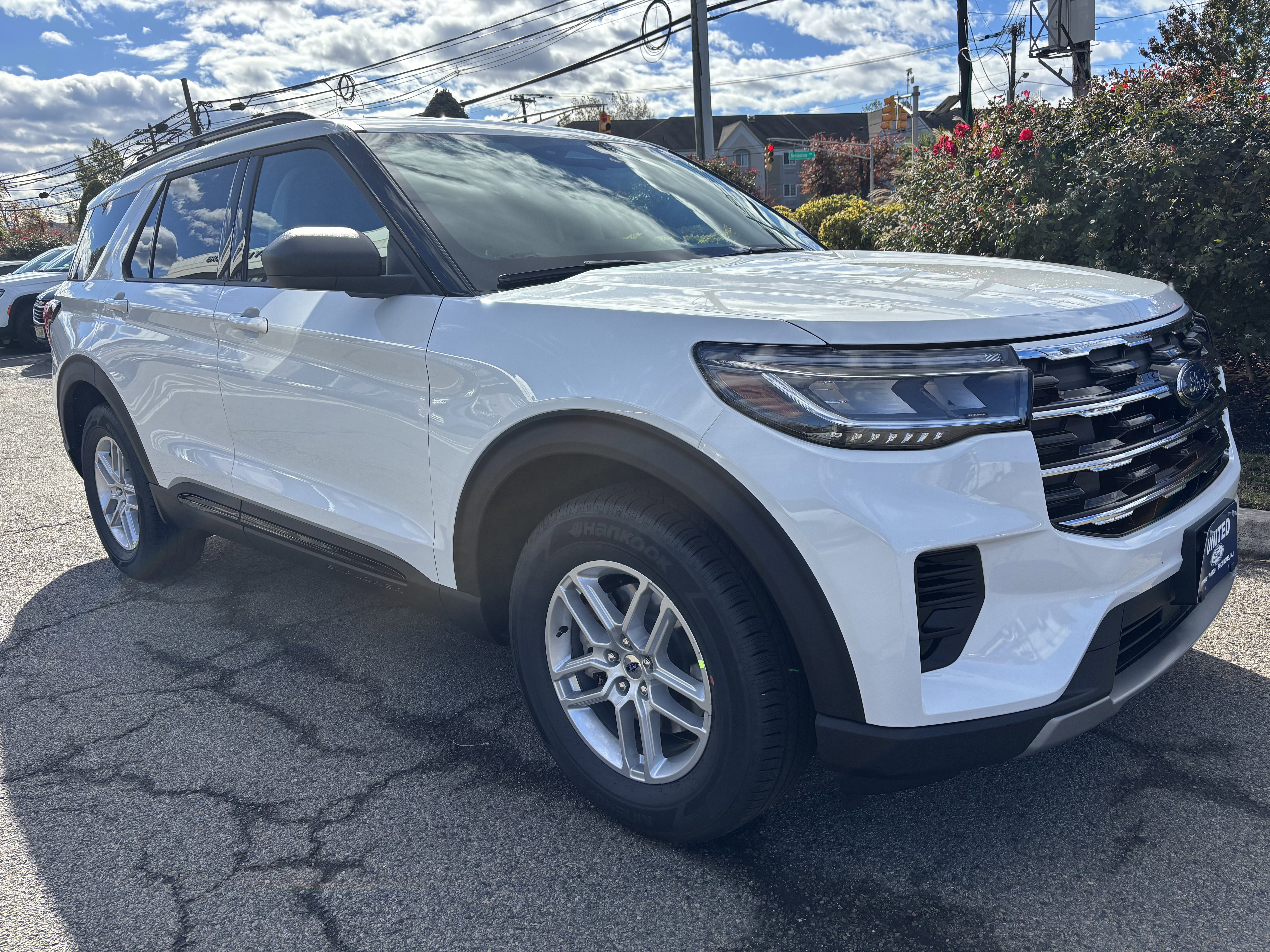 New 2026 Ford Explorer Active image 1